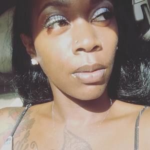 Meet your Posher, Laniece